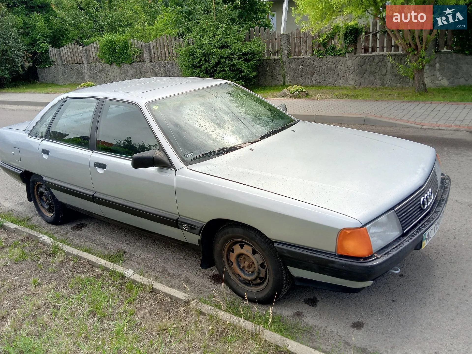 Audi 100 1992 VIN WAUZZZ4AZNN108334 фото оголошення 4 з 20
