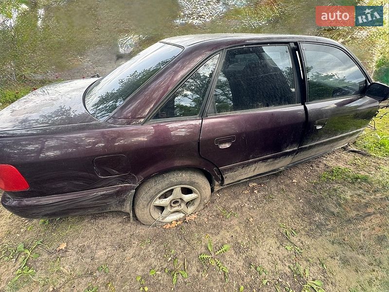Седан Audi 100 1993 в Ружине фото 4 Седан Audi 100 1993 в Ружине