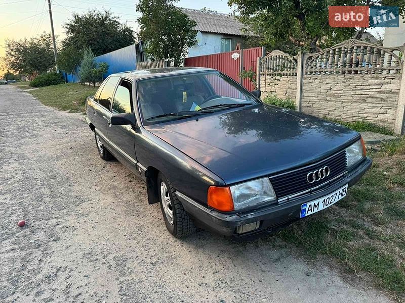 Audi 100 1989 Audi 100 1989