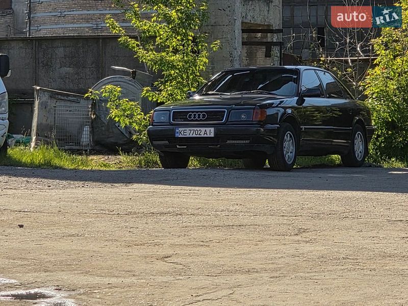 Седан Audi 100 1992 в Днепре
