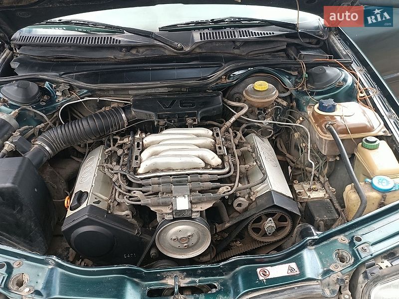 Седан Audi 100 1993 в Остроге