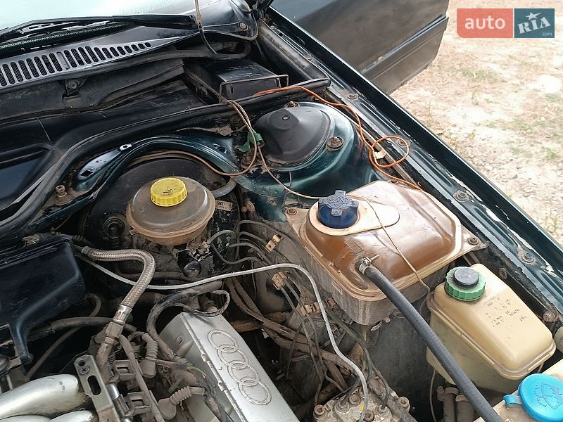 Седан Audi 100 1993 в Остроге