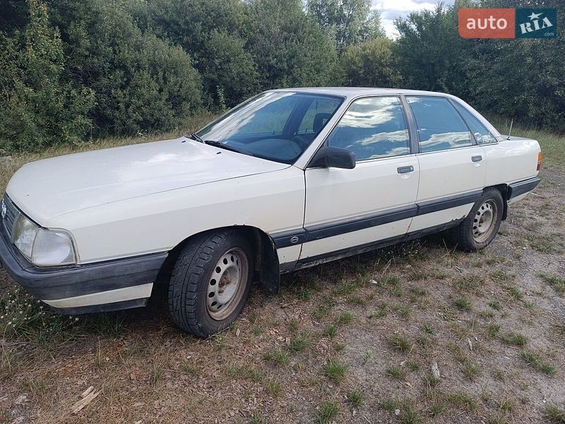Седан Audi 100 1990 в Ровно