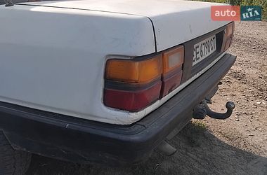 Седан Audi 100 1987 в Чернівцях