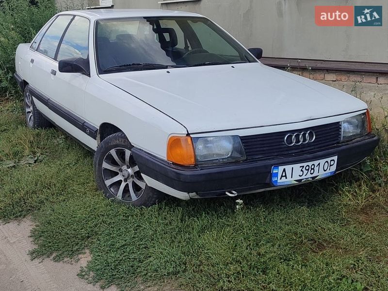 Audi 100 1988 Audi 100 1988