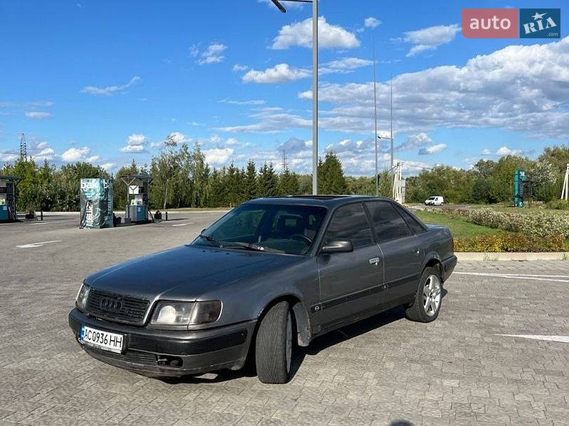 Audi 100 1992 Audi 100 1992