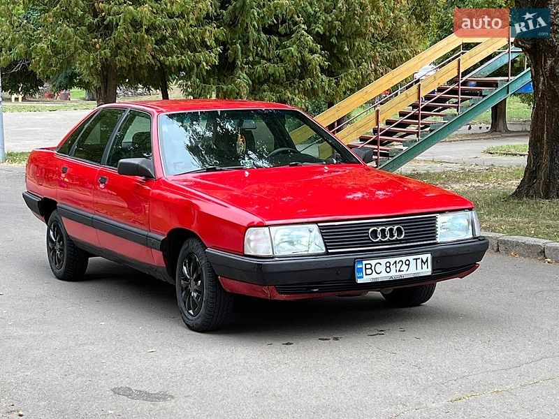 Седан Audi 100 1990 в Рівному