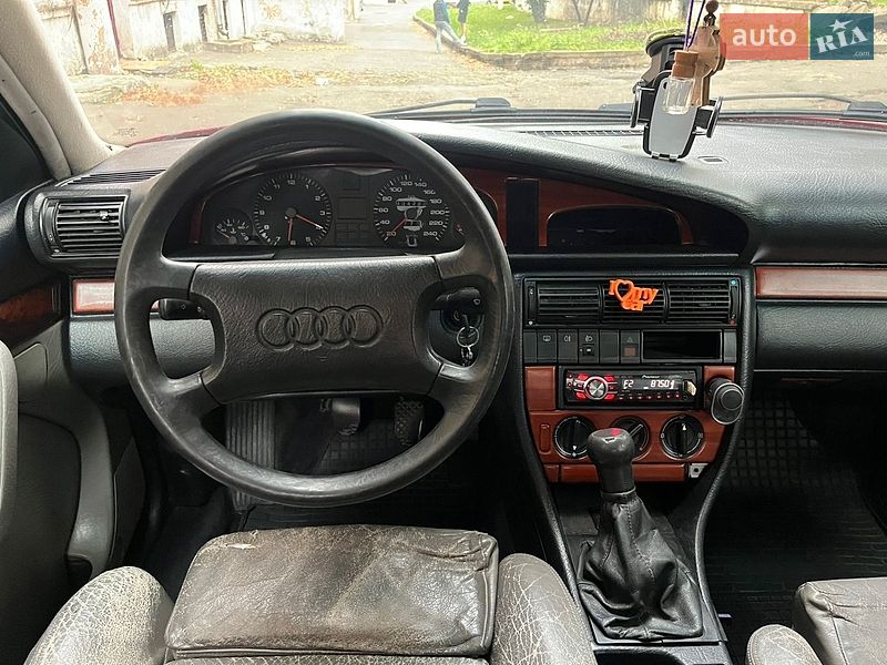 Седан Audi 100 1991 в Ровно