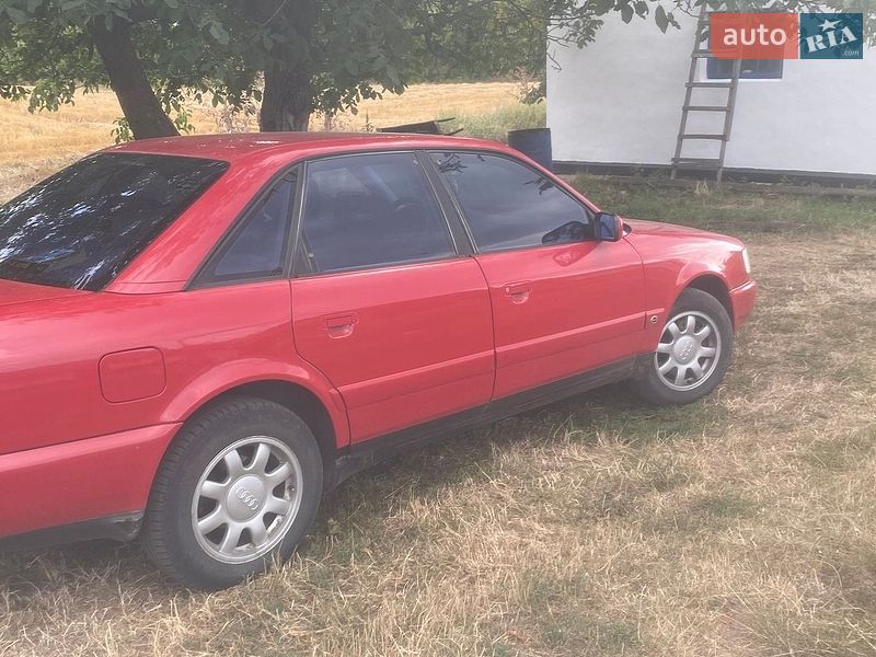 Седан Audi 100 1991 в Миронівці
