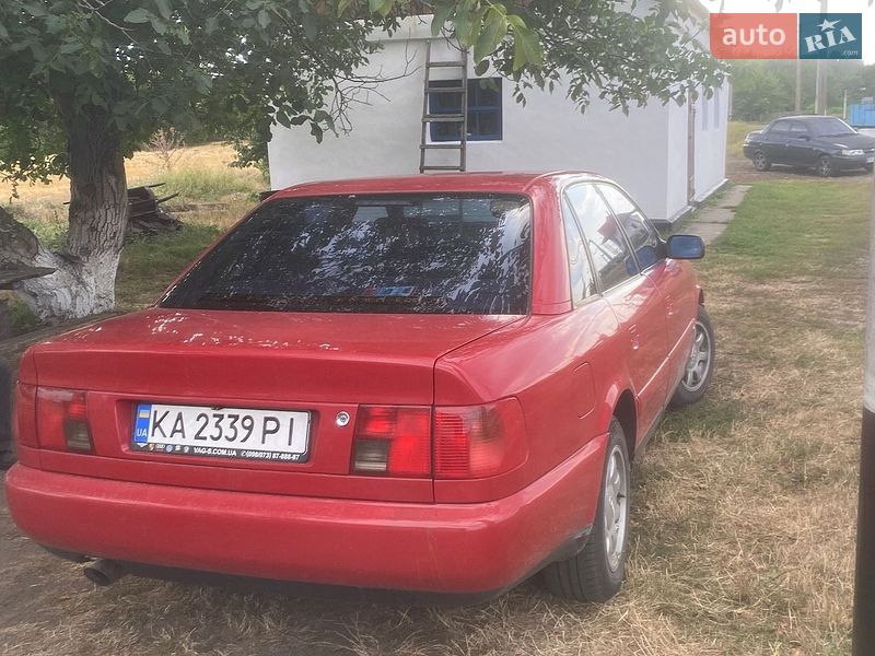 Седан Audi 100 1991 в Миронівці
