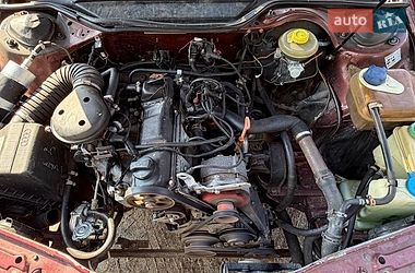 Седан Audi 100 1992 в Березному