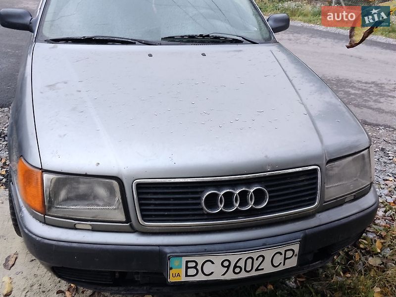 Седан Audi 100 1991 в Львові