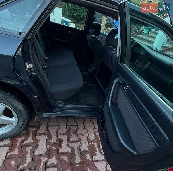 Седан Audi 100 1993 в Черновцах