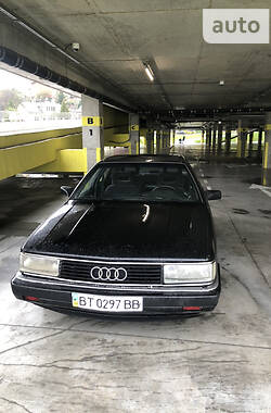 Седан Audi 200 1988 в Львове
