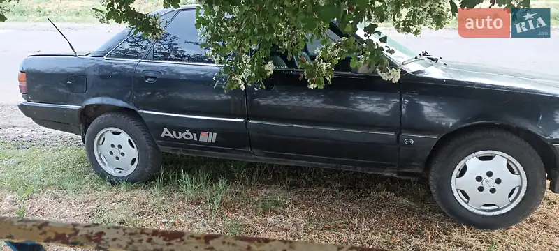 Седан Audi 200 1989 в 