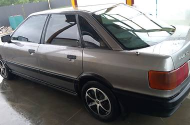 Седан Audi 80 1988 в 