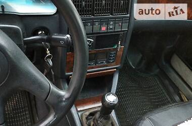 Седан Audi 80 1994 в Черновцах