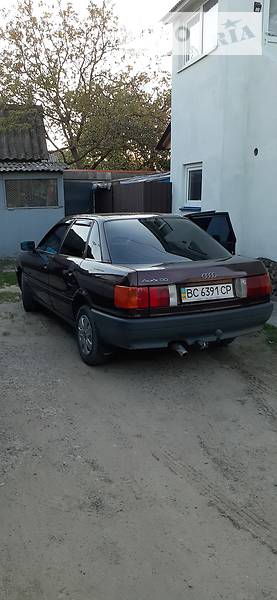 Седан Audi 80 1990 в Новояворівську