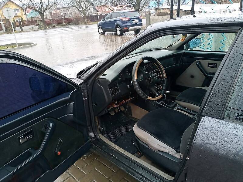 Седан Audi 80 1994 в Ужгороде