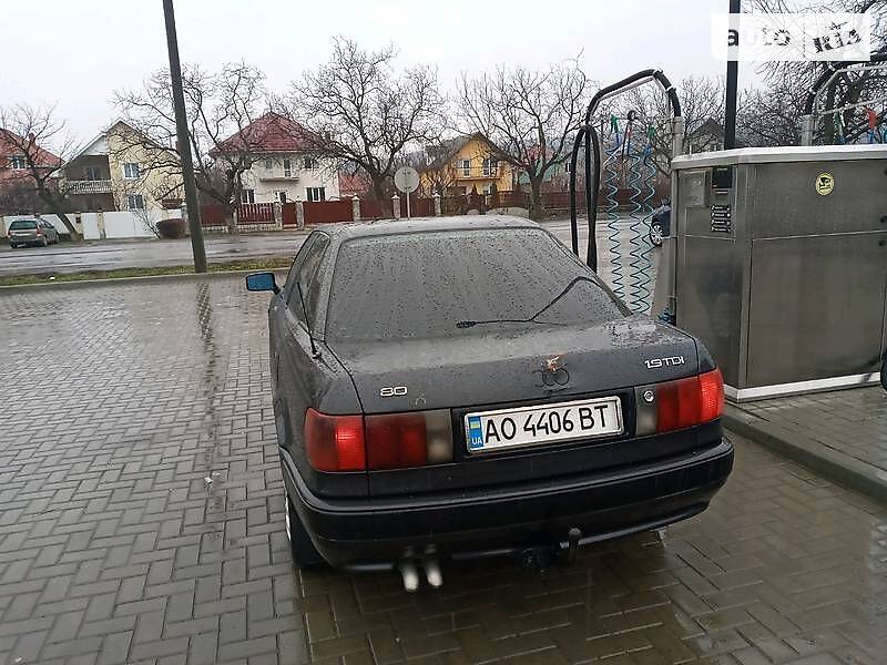 Седан Audi 80 1994 в Ужгороде