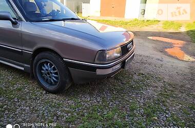 Седан Audi 80 1988 в Летичіві