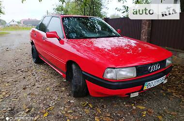 Седан Audi 80 1988 в Бучаче