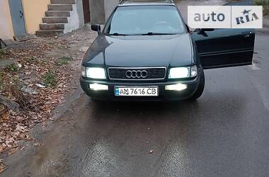 Универсал Audi 80 1994 в Киеве