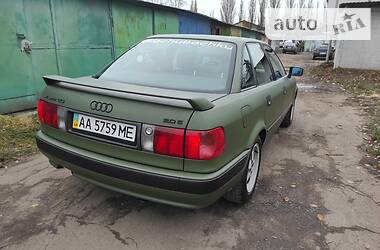 Седан Audi 80 1995 в Киеве