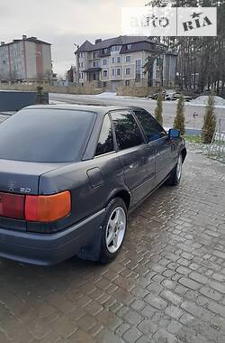 Седан Audi 80 1990 в Бучаче