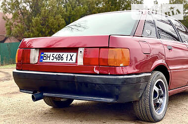Седан Audi 80 1991 в Измаиле