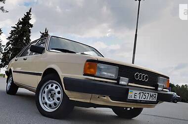 Седан Audi 80 1985 в Днепре