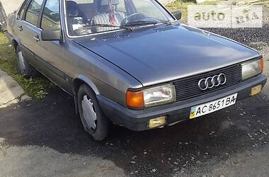 Седан Audi 80 1986 в Маневичах