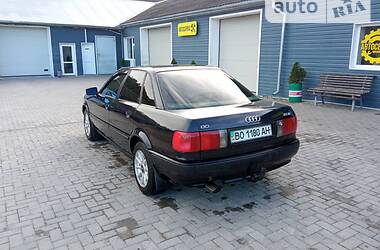 Седан Audi 80 1993 в Чорткові