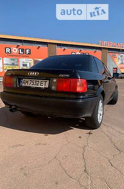 Седан Audi 80 1994 в 