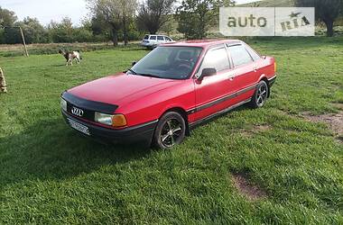 Седан Audi 80 1988 в Тлумаче