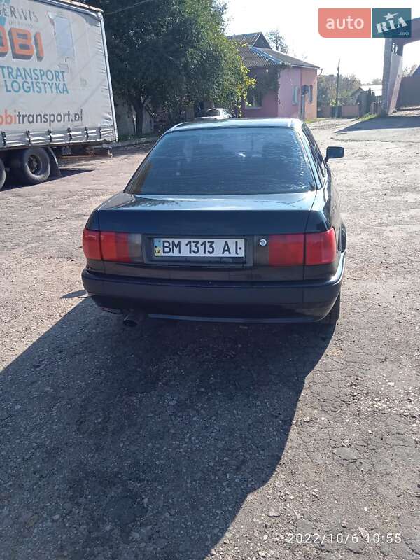 Седан Audi 80 1992 в Глухове