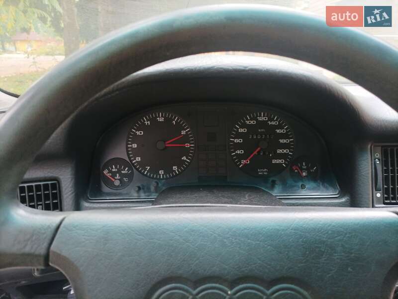 Седан Audi 80 1994 в Киеве