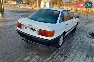 Седан Audi 80 1987 в Виноградові