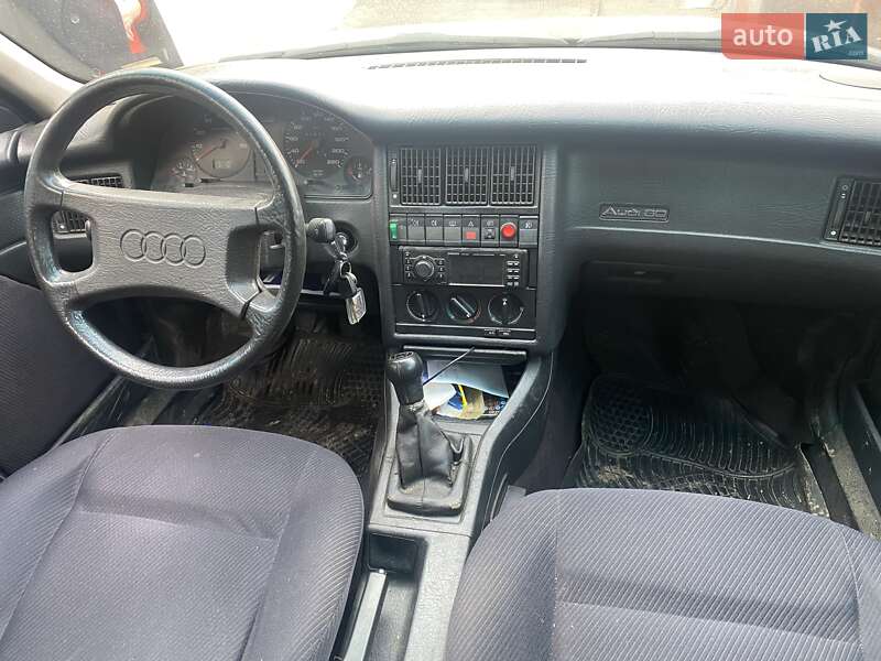 Седан Audi 80 1994 в Ивано-Франковске