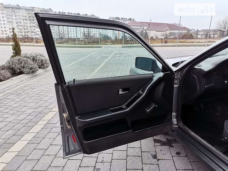 Седан Audi 80 1990 в Івано-Франківську