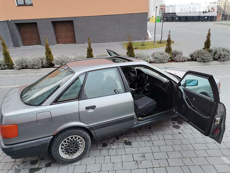Седан Audi 80 1990 в Івано-Франківську