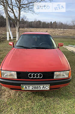 Седан Audi 80 1989 в Вижниці