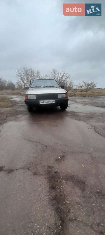 Седан Audi 80 1986 в Нежине