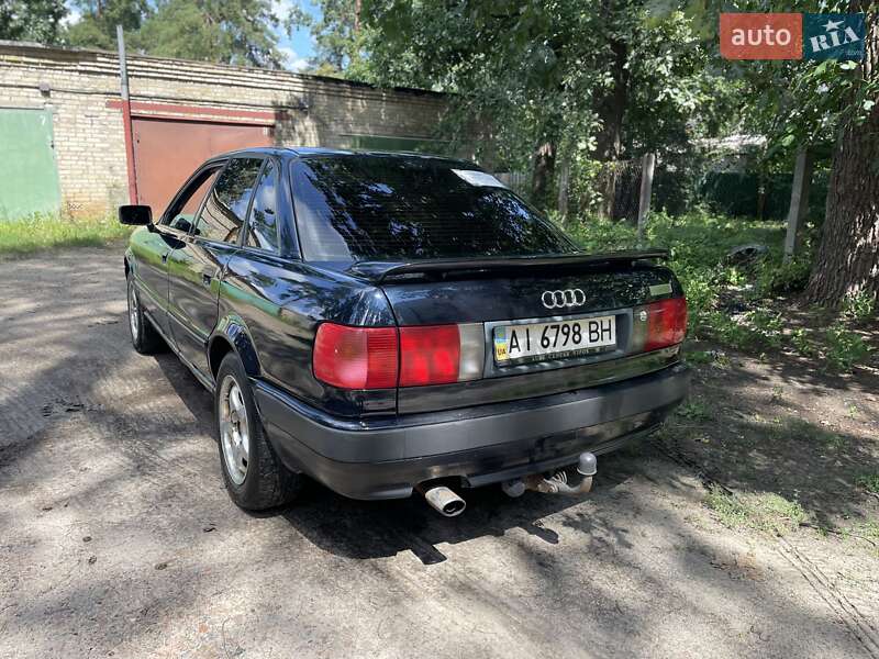 Седан Audi 80 1993 в Ирпене