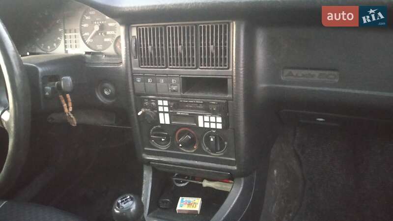 Седан Audi 80 1989 в Ужгороде