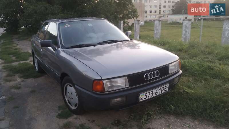 Седан Audi 80 1989 в Ужгороде
