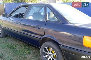 Седан Audi 80 1987 в Глобиному