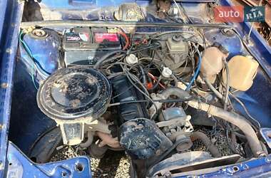 Седан Audi 80 1981 в Черновцах