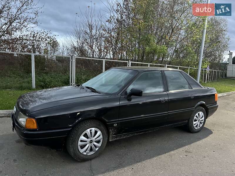 Седан Audi 80 1990 в 