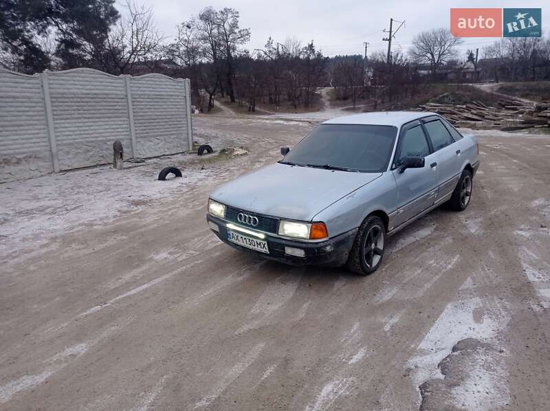 Седан Audi 80 1988 в Харькове